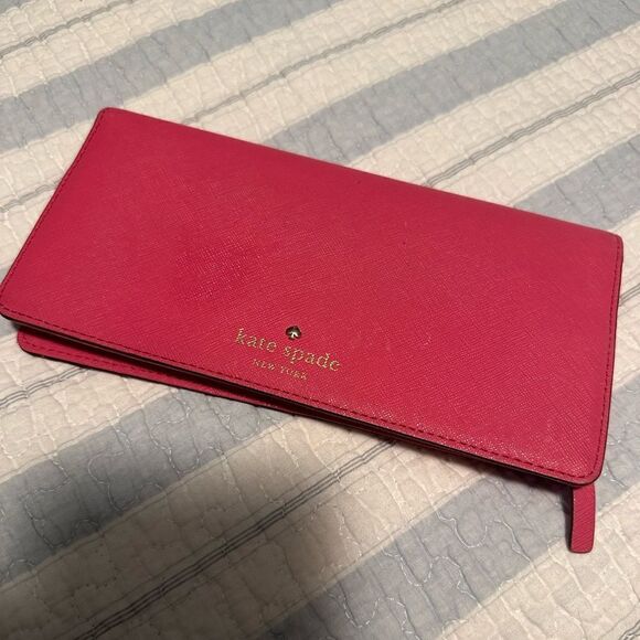 Kate Spade EUC Pink Wallet - Picture 1 of 2